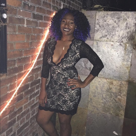 Bebe deep v dress - Picture 2 of 2